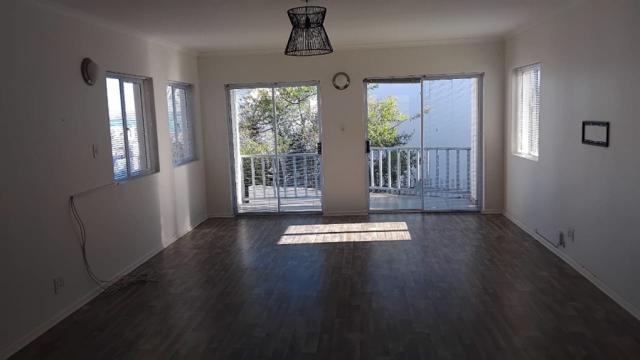 To Let 3 Bedroom Property for Rent in Paradise Beach Western Cape